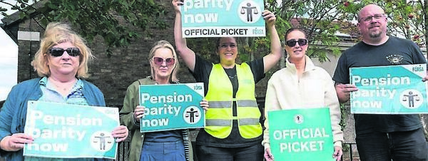 Cllr Aoife Breslin, Nicola O Brien Dunne ( Ballyadams NS), Beatrice Gosteli ( Ardscoil Na Trionoide), Rachel Morgan ( Ardscoil Na Trionoide) and Cllr Mark Leigh. Cllr Aoife Breslin, Nicola O Brien Dunne ( Ballyadams NS), Beatrice Gosteli ( Ardscoil Na Trionoide), Rachel Morgan ( Ardscoil Na Trionoide) and Cllr Mark Leigh.