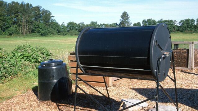 Living Greener: Turn waste into soil in weeks Living Greener: Turn waste into soil in weeks