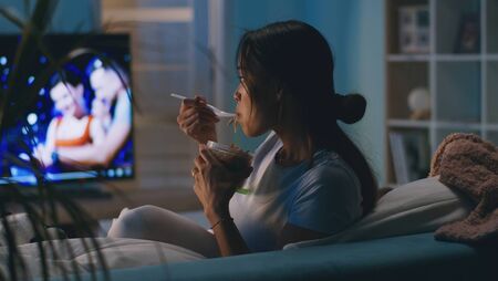Fit Focus: Late night snacks might be messing with your gut Fit Focus: Late night snacks might be messing with your gut