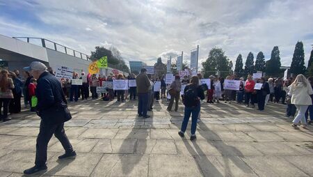 Why did councillors reject data centre zoing review as roll-call vote rejected Why did councillors reject data centre zoing review as roll-call vote rejected